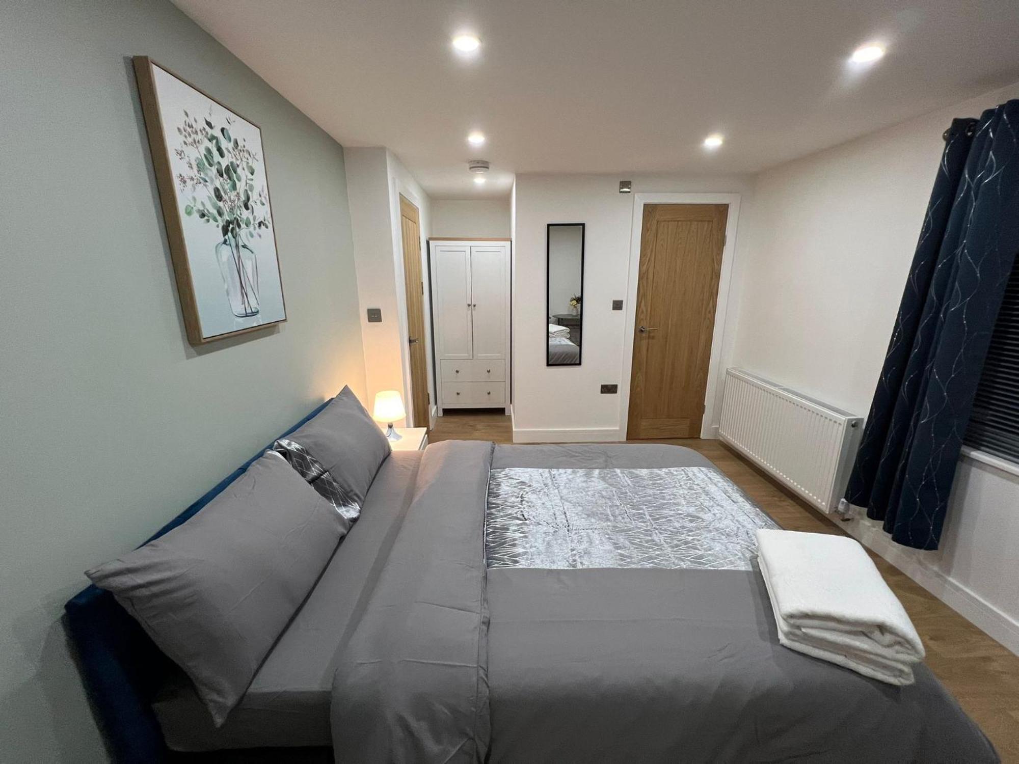 Modern Suite 1 Feltham المظهر الخارجي الصورة